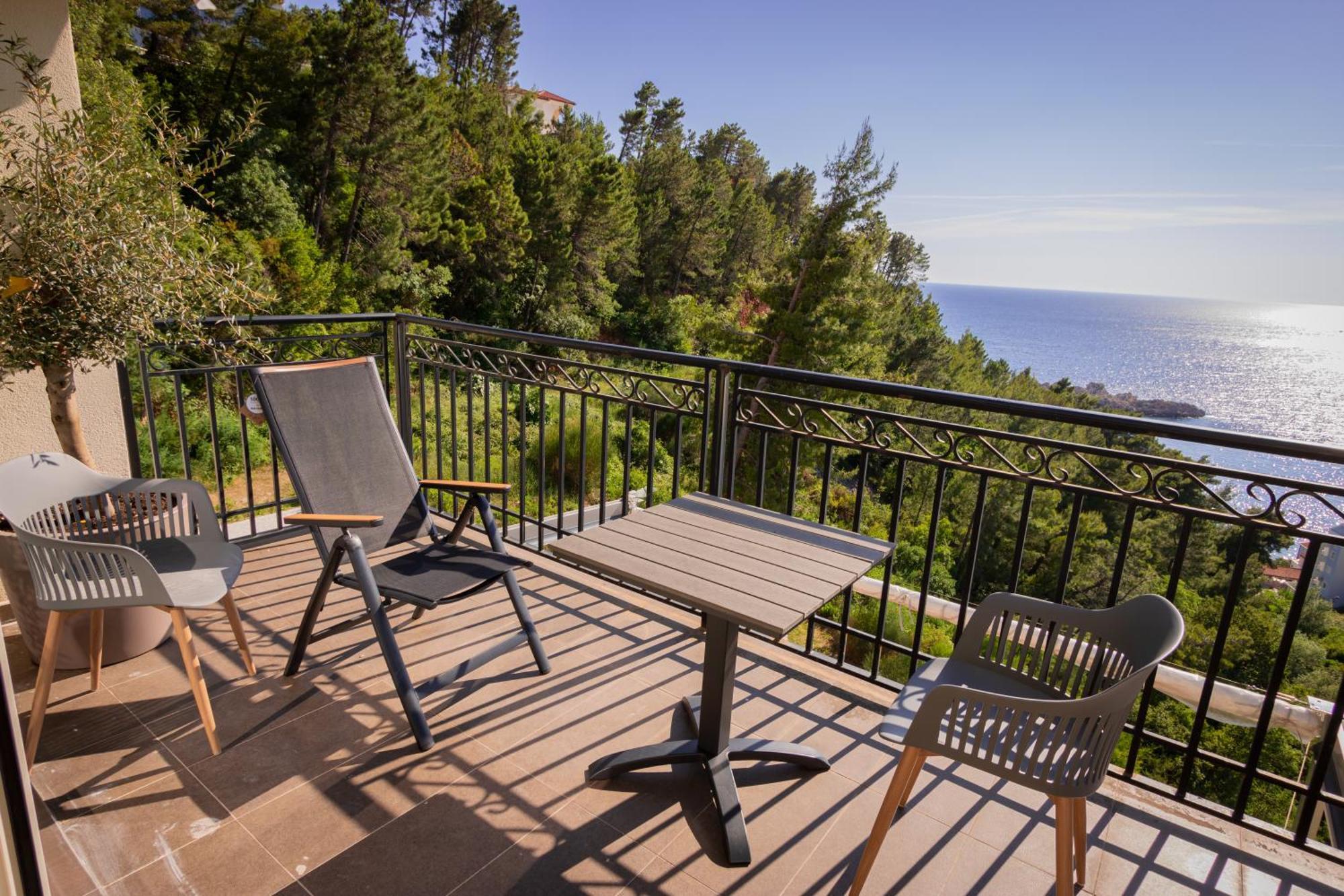Daire Vertmont Sveti Stefan